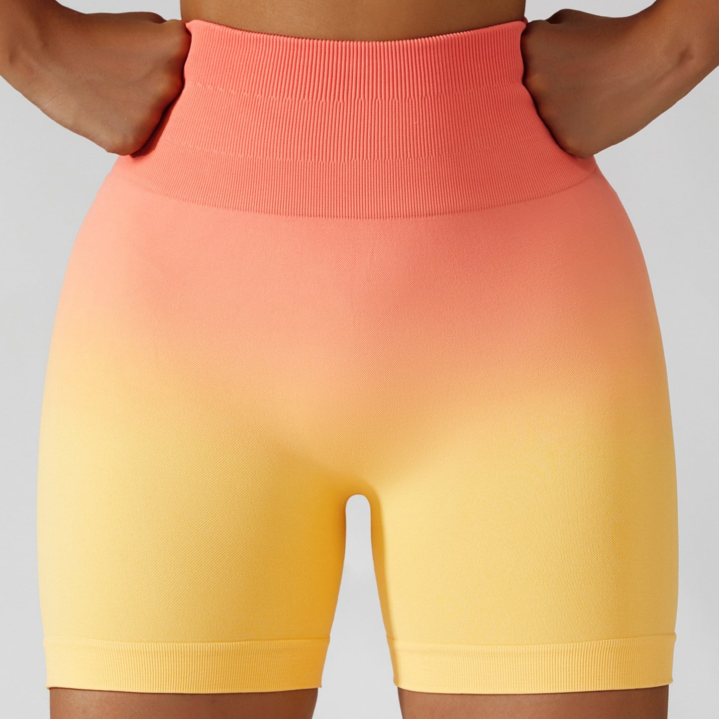 Gradient Seamless Yoga Shorts Gym Running Workout Tight Sports Shorts Women's High Waist Elastic Butt Lifting Fitness Pants